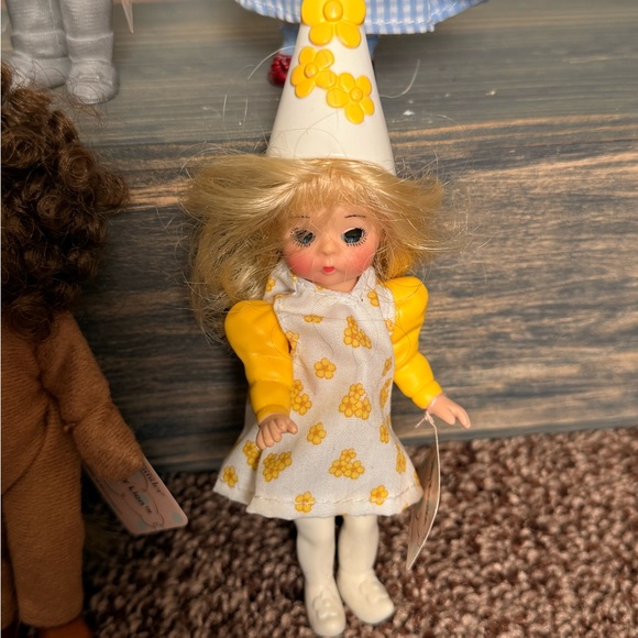 Madame Alexander Wizard of Oz Doll Set - Blue, Black, Silver, Pink, Brown - Picture 6 of 10